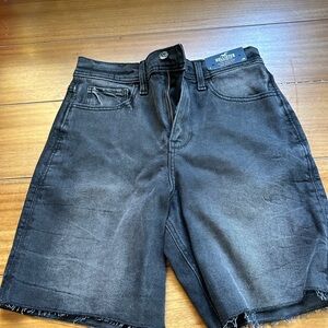 Hollister Woman’s Dark Gray/Black Jean Shorts